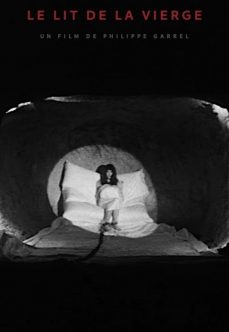 Bakirenin Yatağı Fransız Erotik Filmi izle